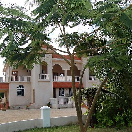 Serenity Sands Corozal Exterior foto