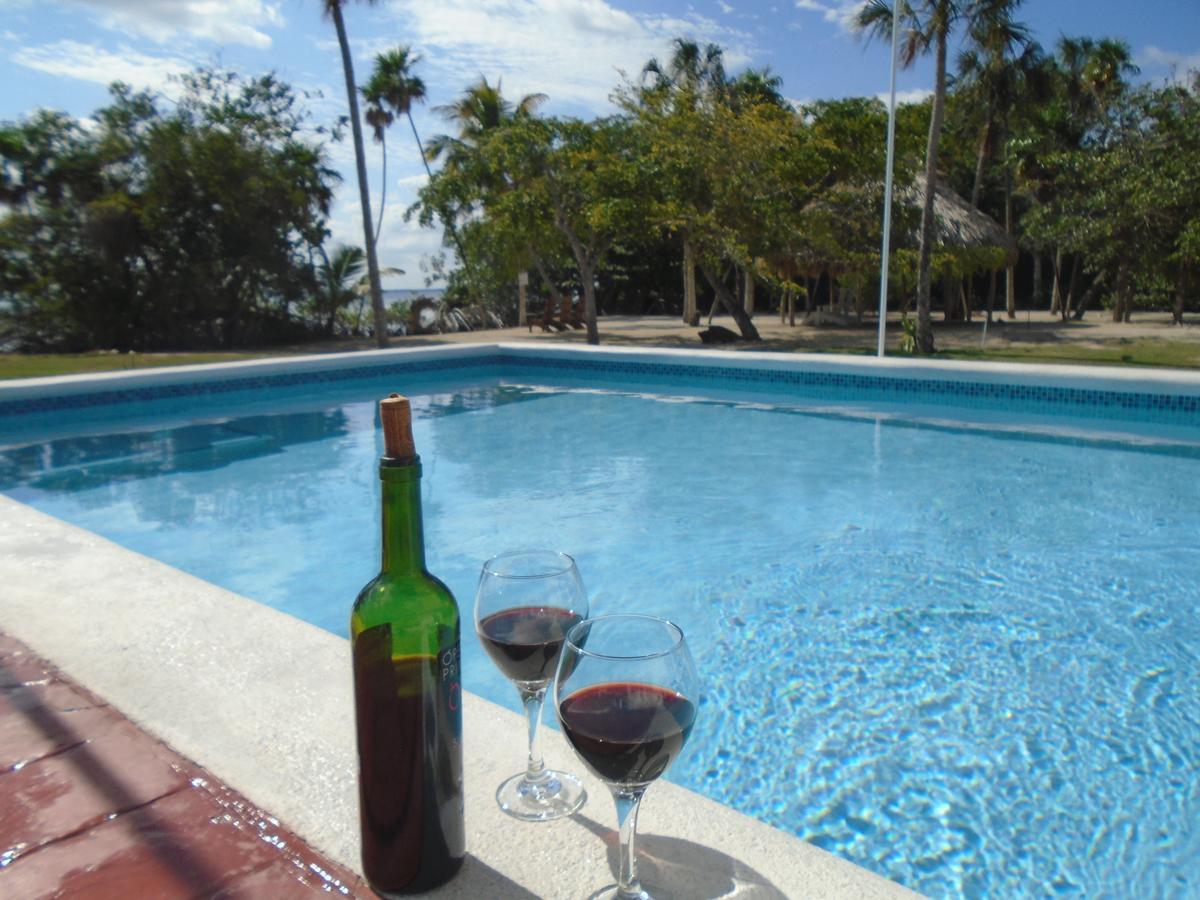 Serenity Sands Corozal Exterior foto